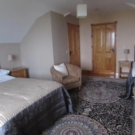 Inishowen 3* موفيل